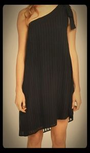 GORGEOUS CeCe asymmetrical black mini dress